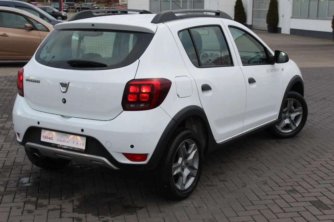 Dacia Sandero Stepway 0.9 TCe...  Image 4