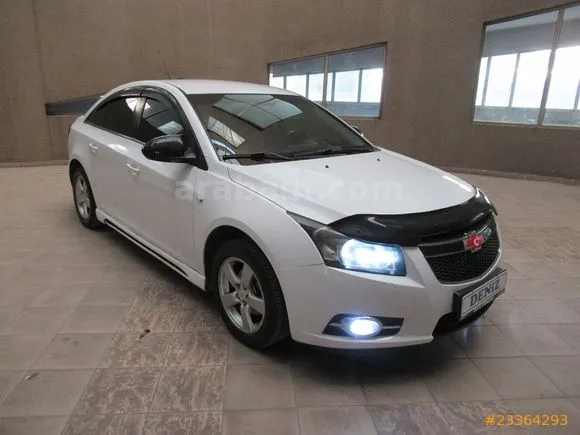 Chevrolet Cruze 1.6 LS Image 2